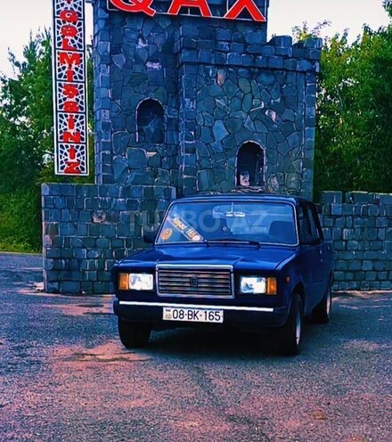 LADA (VAZ) 2107-1