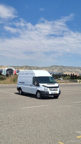 Ford Transit-3