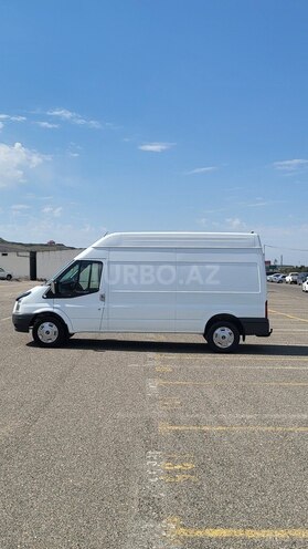 Ford Transit-5
