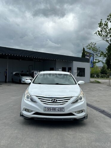 Hyundai Sonata-1