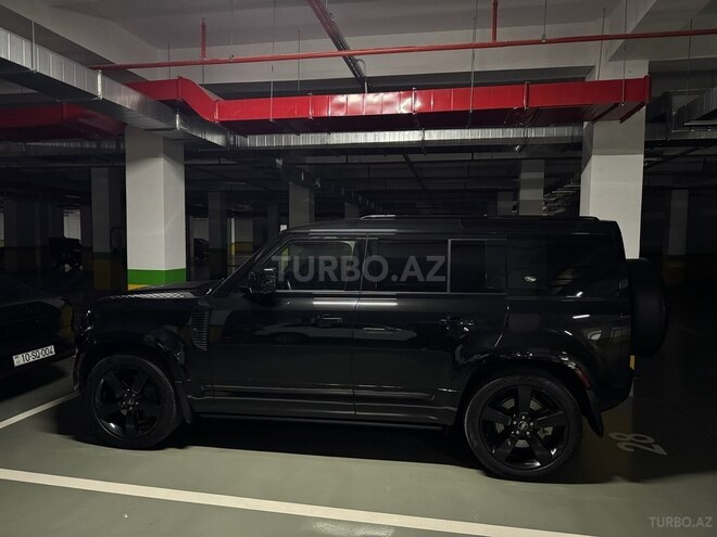 Land Rover Defender-8