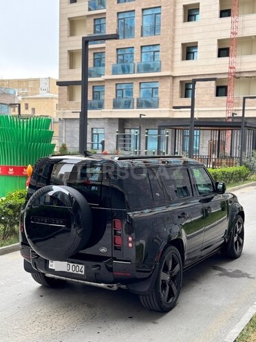 Land Rover Defender-6