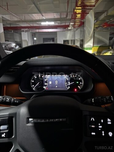 Land Rover Defender-11