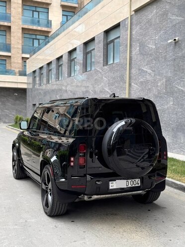 Land Rover Defender-7