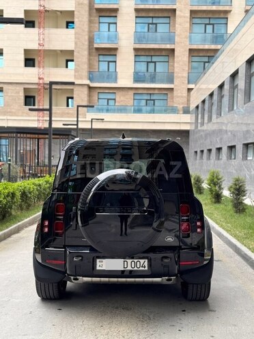 Land Rover Defender-4