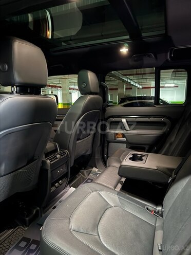Land Rover Defender-14