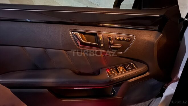 Mercedes E 220-9