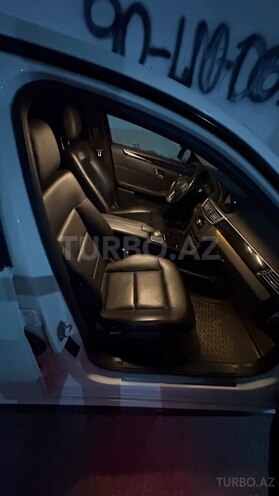 Mercedes E 220-7