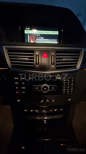 Mercedes E 220-6