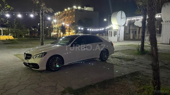 Mercedes E 220-2
