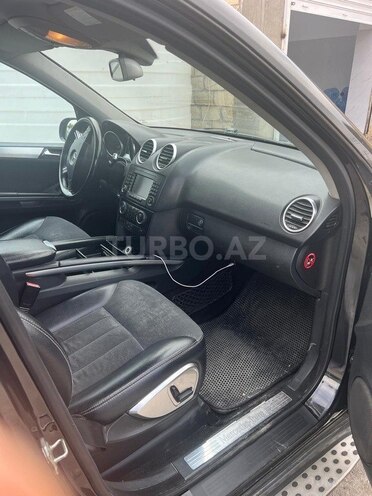 Mercedes ML 320 4MATIC-4