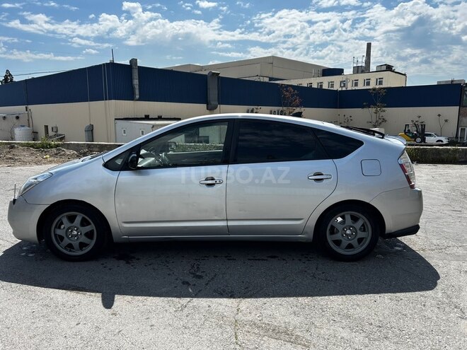Toyota Prius-3
