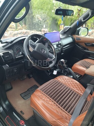 Toyota Land Cruiser Prado-6