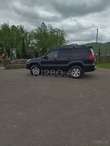 Toyota Land Cruiser Prado-4