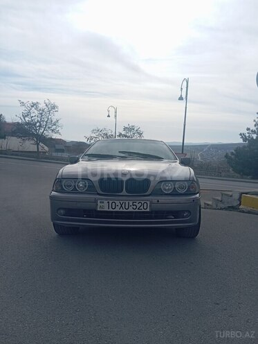 BMW 520-1