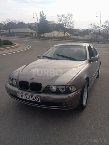 BMW 520-2