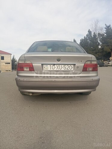 BMW 520-3