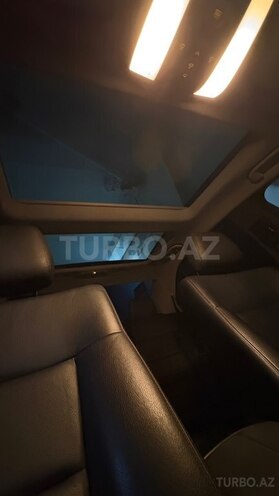 Mercedes E 220-12