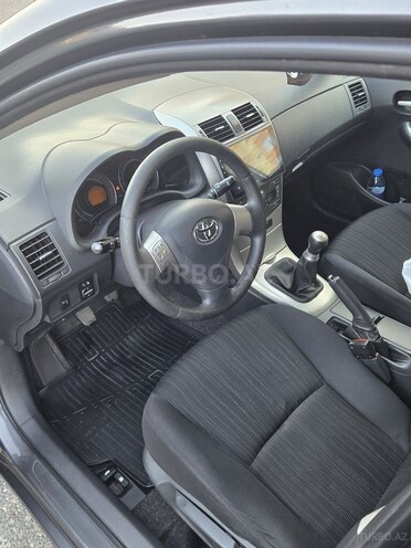 Toyota Corolla-9