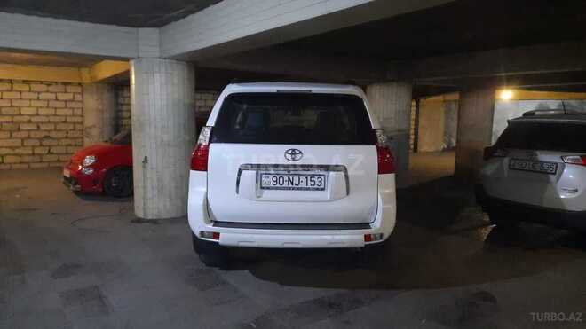 Toyota Land Cruiser Prado-7