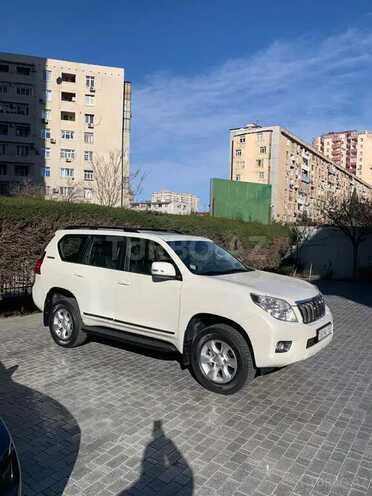 Toyota Land Cruiser Prado-4