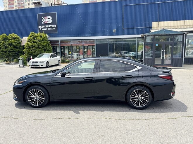 Lexus ES 300h-8