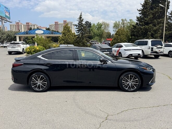 Lexus ES 300h-4