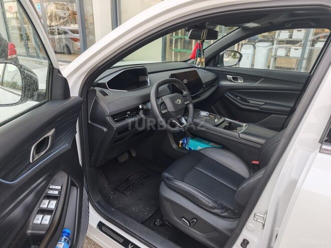 Changan Qiyuan Q05-5