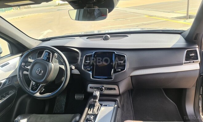 Volvo XC90-5