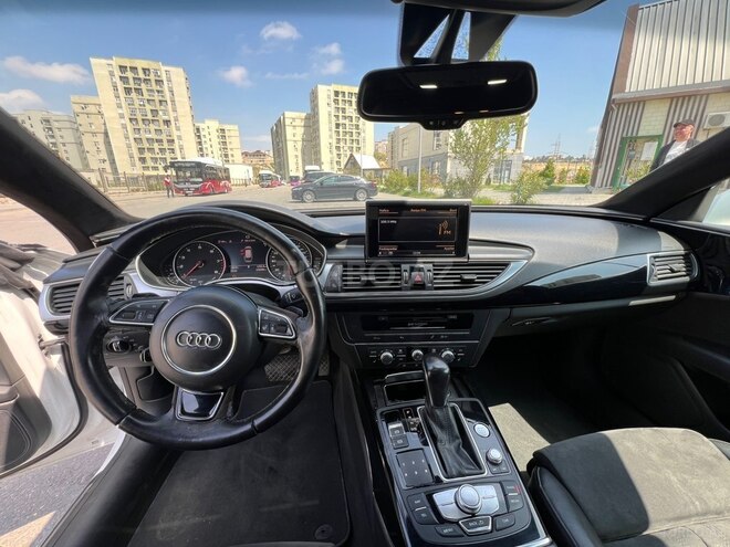 Audi A7-11