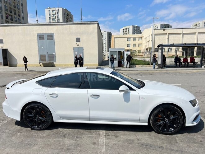 Audi A7-16