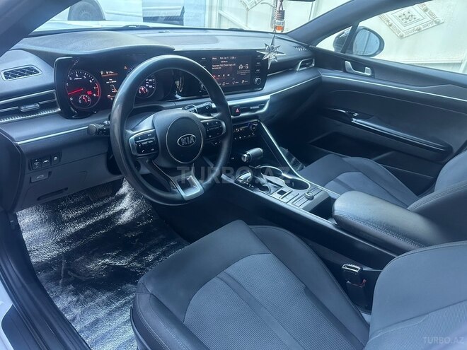Kia K5-13
