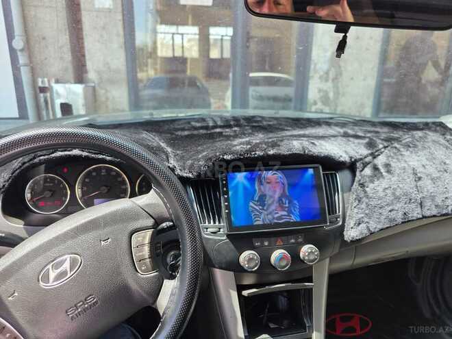 Hyundai Sonata-5