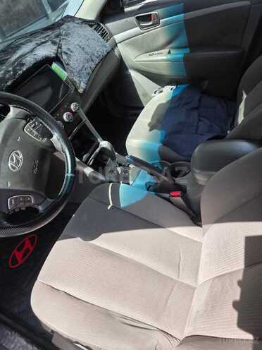 Hyundai Sonata-6