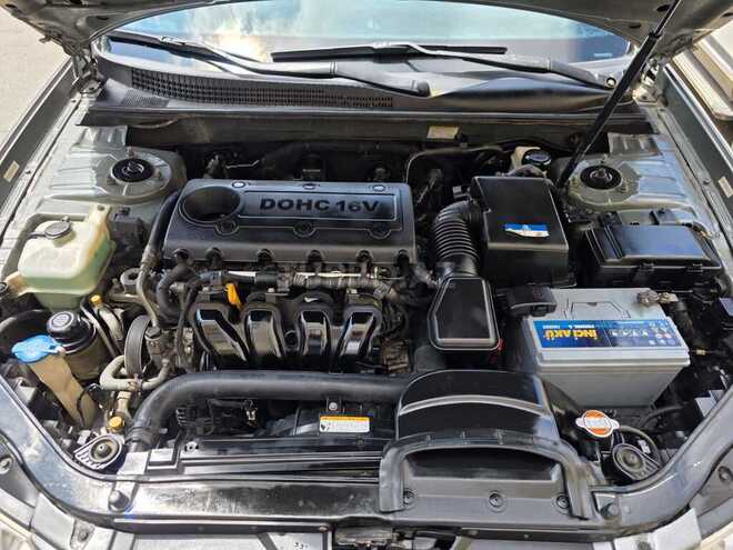 Hyundai Sonata-8