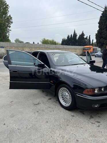 BMW 523-3