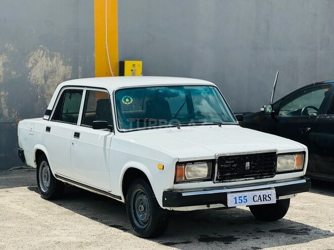 LADA (VAZ) 2107-2