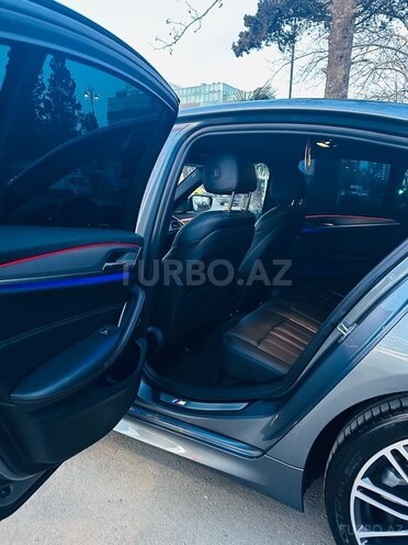 BMW 530e-12