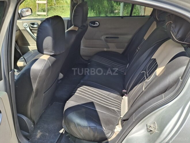 Renault Megane-6