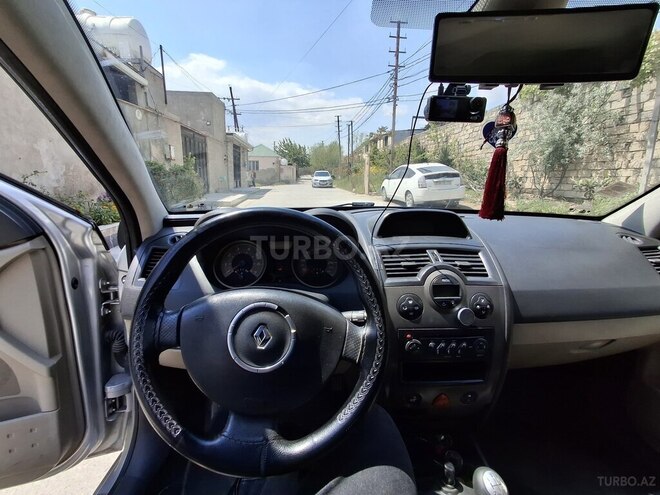 Renault Megane-5