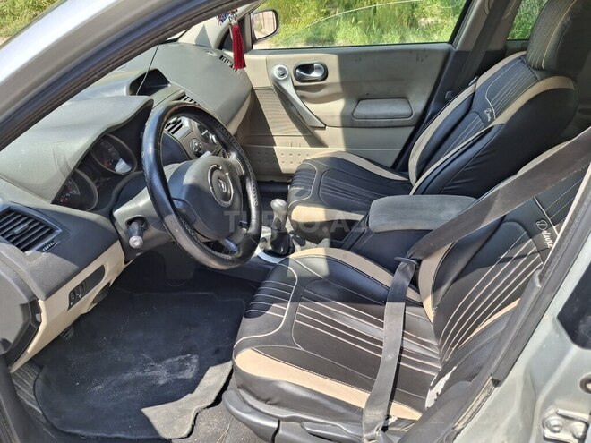 Renault Megane-7