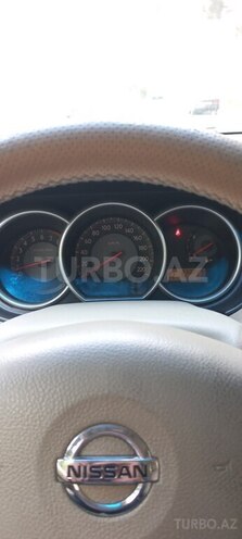 Nissan Tiida-6