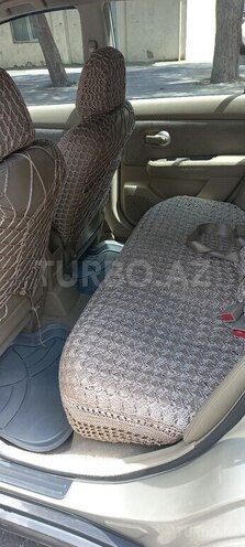 Nissan Tiida-8