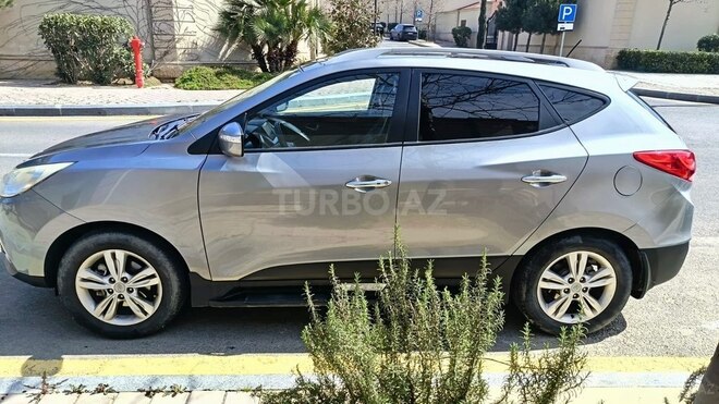 Hyundai ix35-4