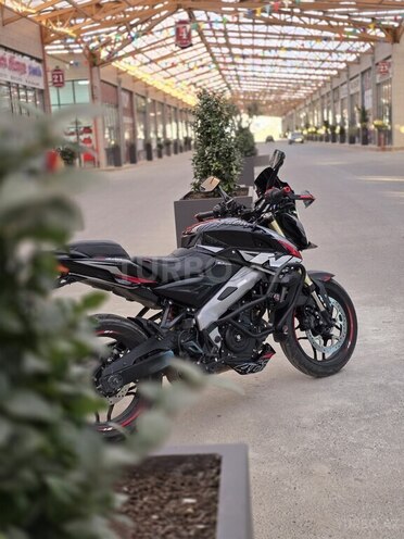 Bajaj Pulsar NS 400-5