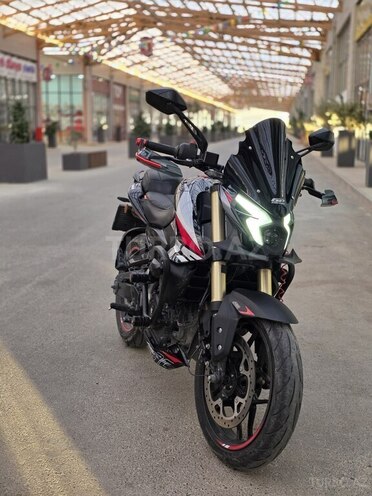 Bajaj Pulsar NS 400-9