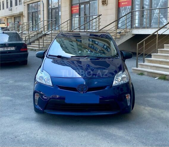 Toyota Prius-1