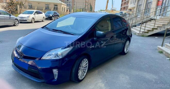 Toyota Prius-7