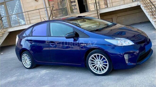 Toyota Prius-5
