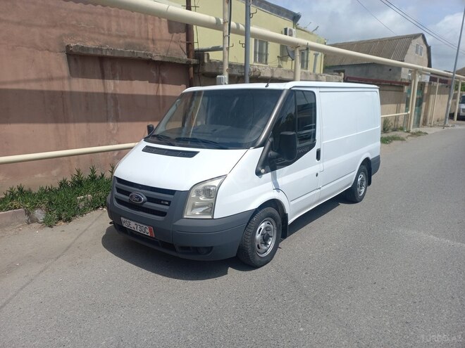 Ford Transit-2